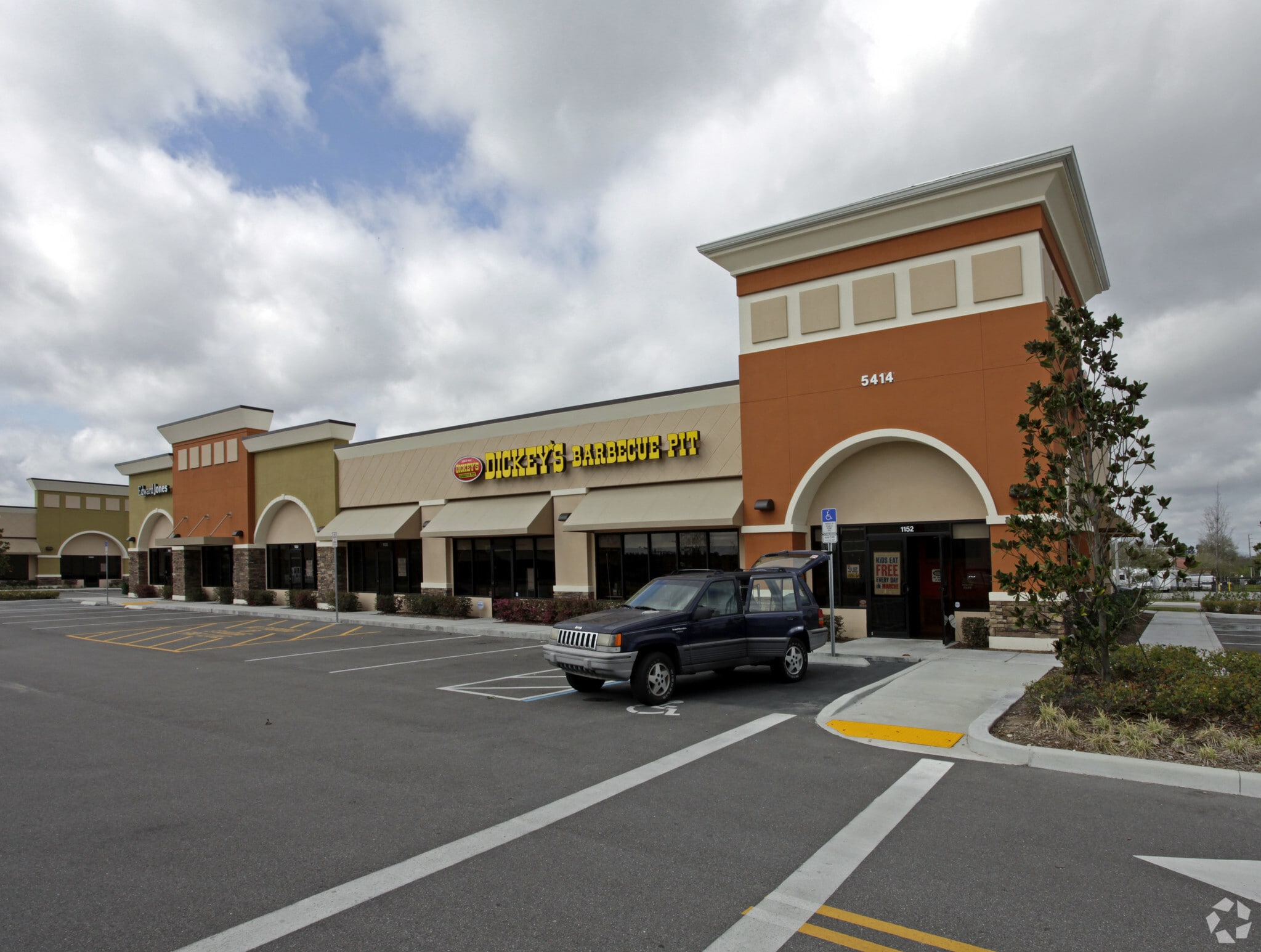 5414 Deep Lake Rd, Oviedo, FL for lease Building Photo- Image 1 of 10