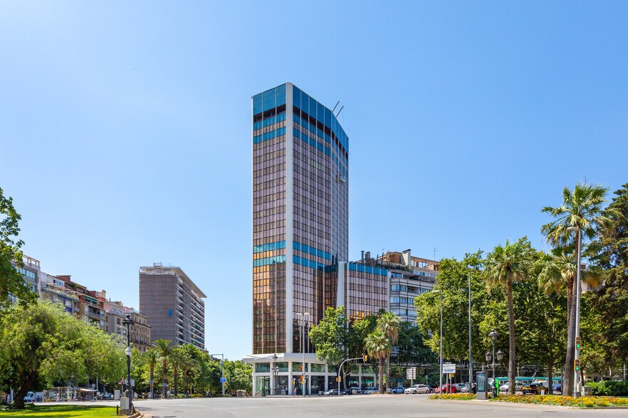 Plaça de Francesc Macià, Barcelona, Barcelona for lease - Floor Plan - Image 1 of 4