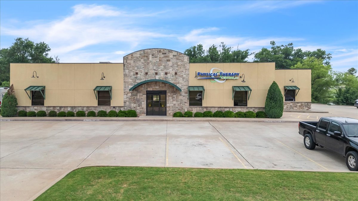 304 S 29th St, Chickasha, OK 73018 - Ross Medical Park | LoopNet