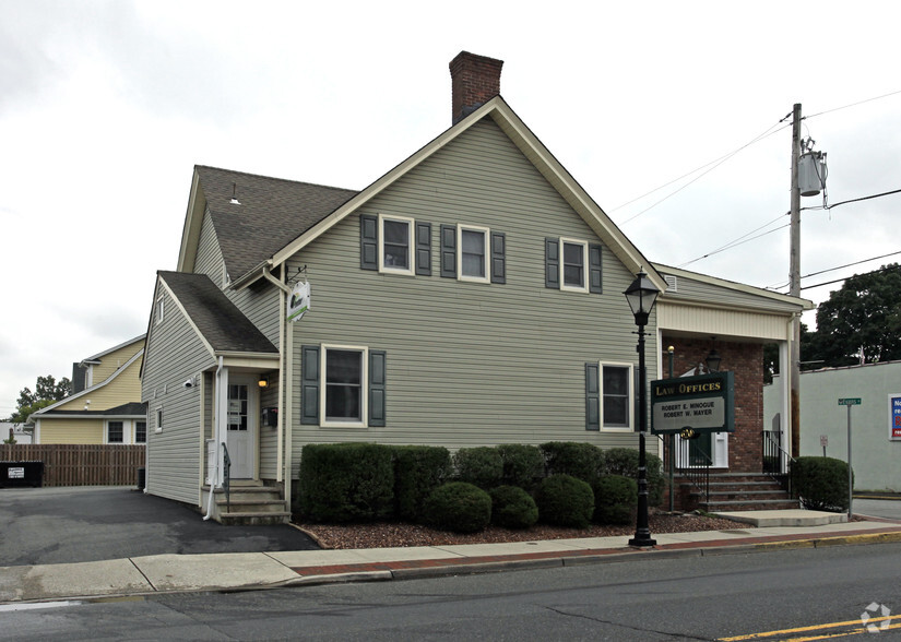 620 Newark Pompton Tpke, Pompton Plains, NJ for sale - Primary Photo - Image 1 of 1