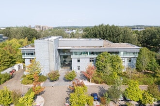 200 Brook Dr, Reading, BKS - AERIAL  map view