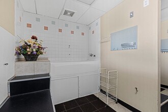 8212-8220 Fair Oaks Blvd, Carmichael, CA for lease Building Photo- Image 2 of 5