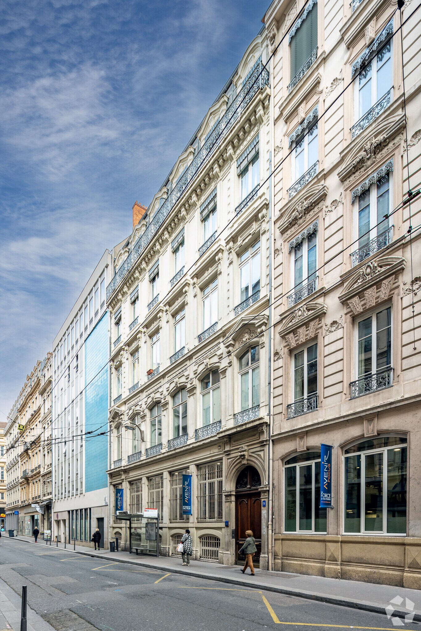 Office in Lyon for lease Primary Photo- Image 1 of 4