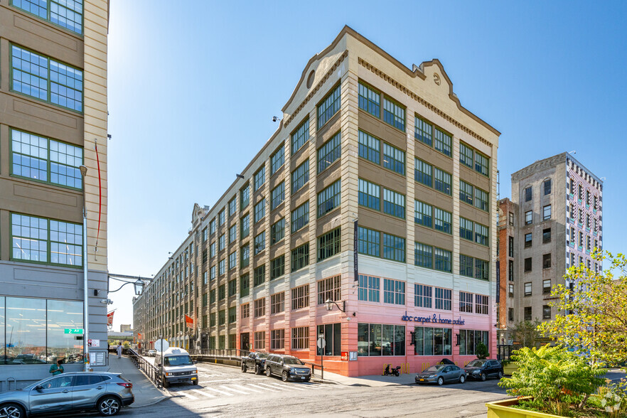 220 36th St, Brooklyn, NY for lease - Building Photo - Image 1 of 32