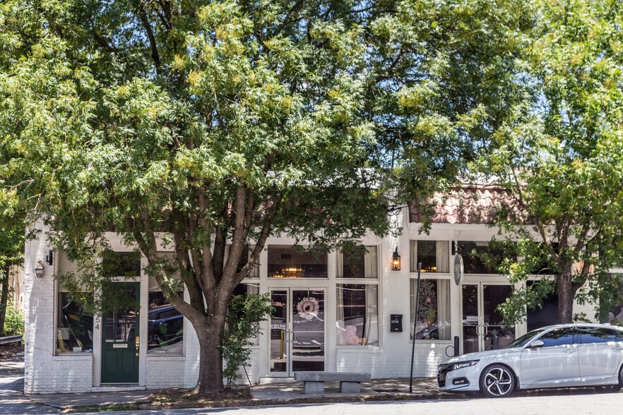 1054-1062 St. Charles Ave, Atlanta, GA for lease - Building Photo - Image 1 of 4