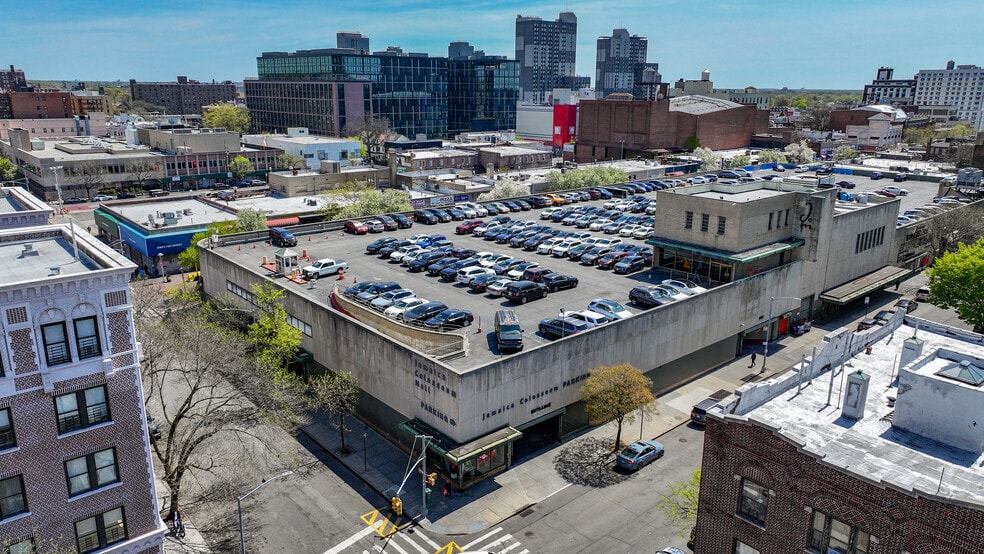 89-02 165th St, Jamaica, NY for sale - Building Photo - Image 1 of 4