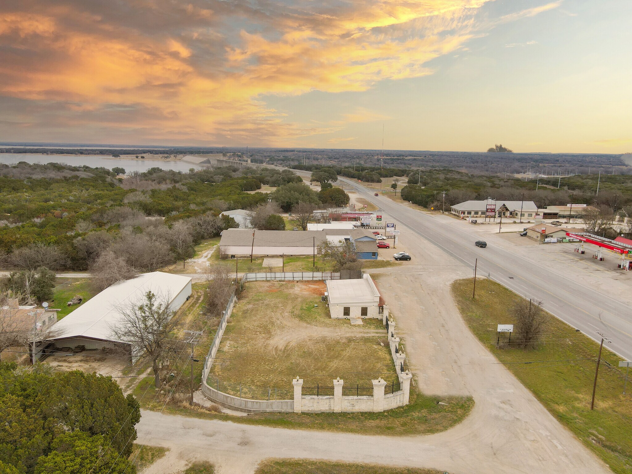 372 State Highway 22, Laguna Park, TX 76634 Lake Whitney Retail