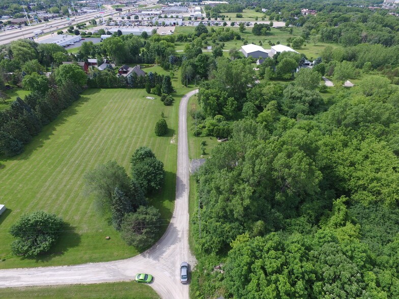 765 N Washburn St, Oshkosh, WI for sale - Building Photo - Image 1 of 39