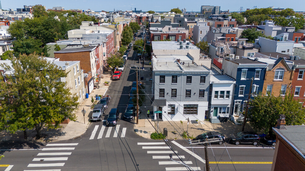 835-837 Corinthian Ave, Philadelphia, PA for sale - Building Photo - Image 1 of 25