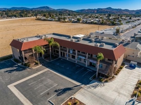 43613 Ca-74, Hemet CA - Gas Station