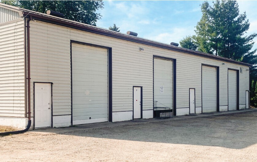 24637 – 24643 MELBOURNE ROAD portfolio of 3 properties for sale on LoopNet.com - Building Photo - Image 3 of 3