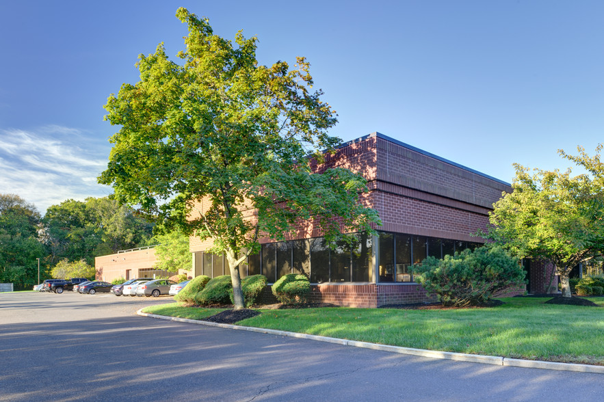 315 Enterprise Dr, Plainsboro, NJ for lease - Building Photo - Image 3 of 17