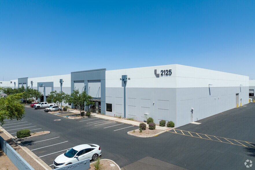 2115 S 11th Ave, Phoenix, AZ for lease - Building Photo - Image 3 of 14