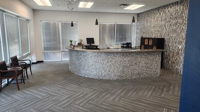 4401 E Baseline Rd, Phoenix, AZ for lease Interior Photo- Image 1 of 30