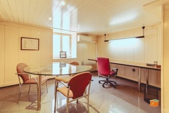 Office/Retail in Tarragona, Tarragona for lease Interior Photo- Image 1 of 21