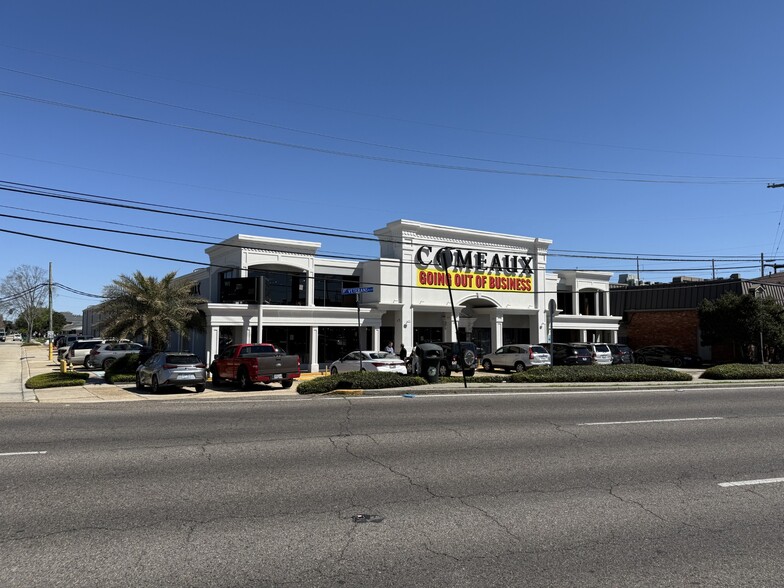 415 Veterans Memorial Blvd, Metairie, LA for lease - Building Photo - Image 1 of 9