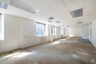 353 Rue Saint-Nicolas, Montréal, QC for lease Interior Photo- Image 1 of 2