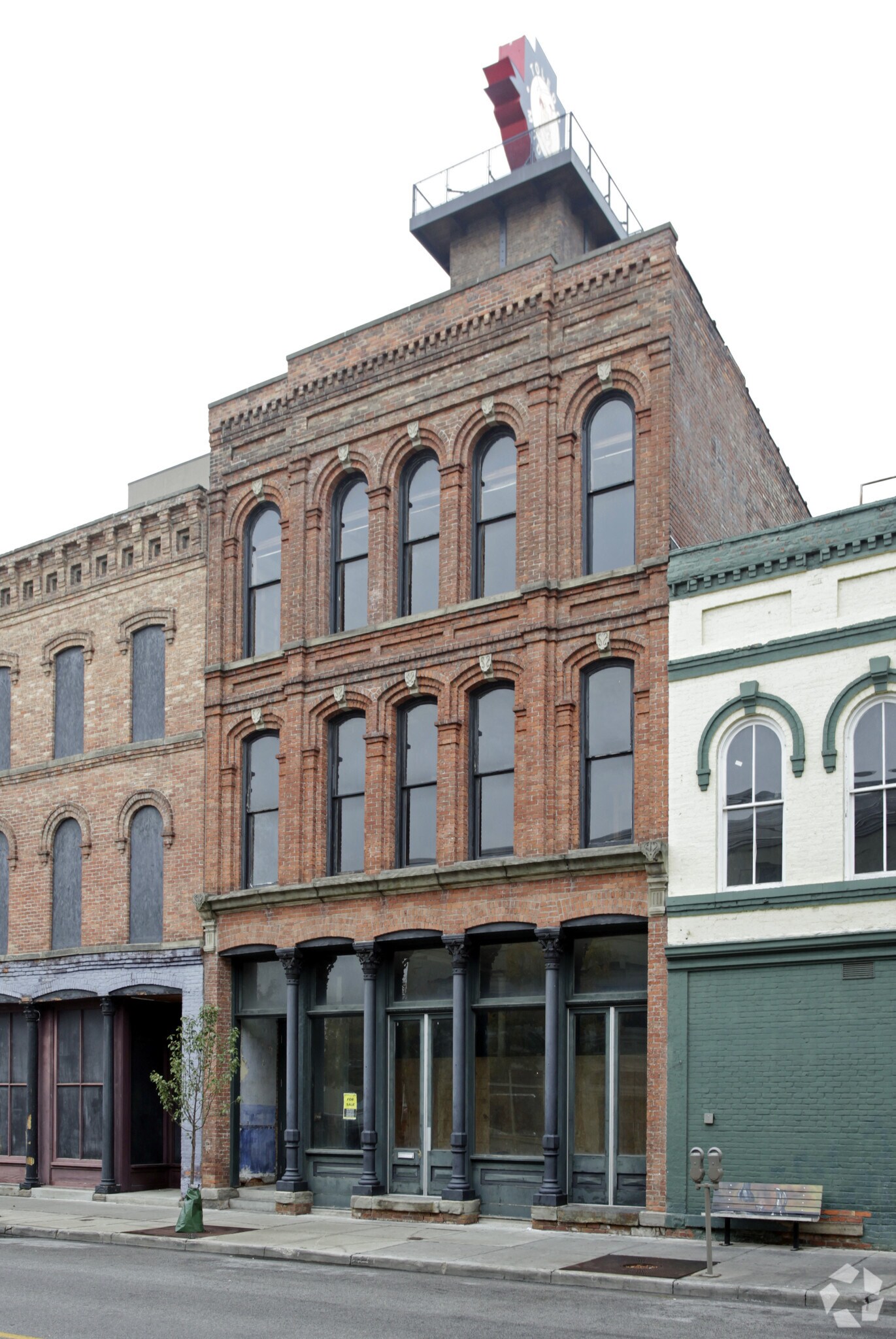 9 N Saint Clair St, Toledo, OH for sale Primary Photo- Image 1 of 1