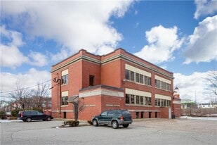 20 Centerville Rd, Warwick RI - Bar