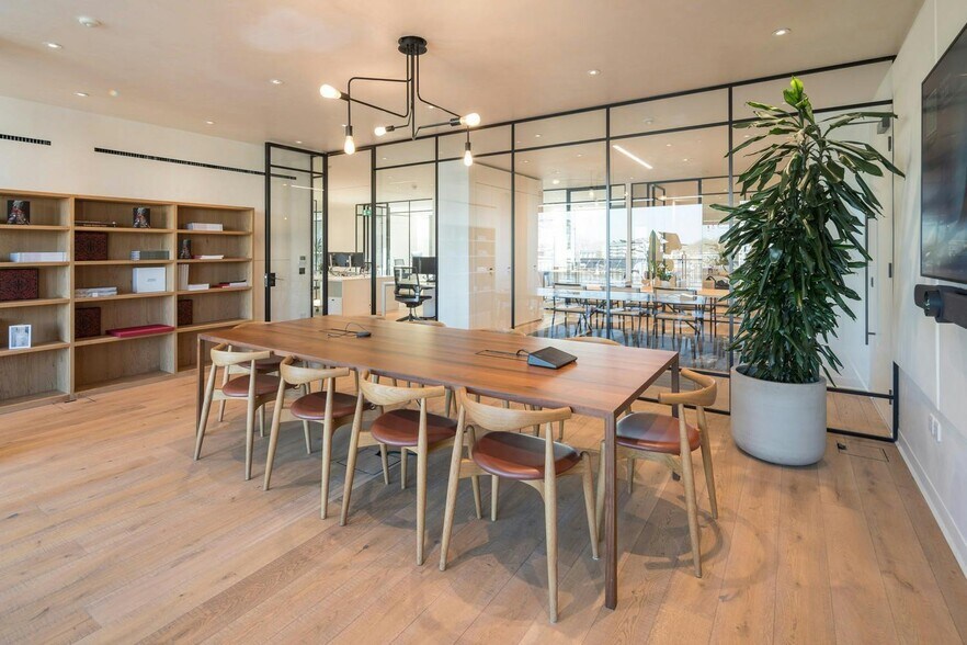 1 Aylesbury St, London for lease - Building Photo - Image 2 of 35