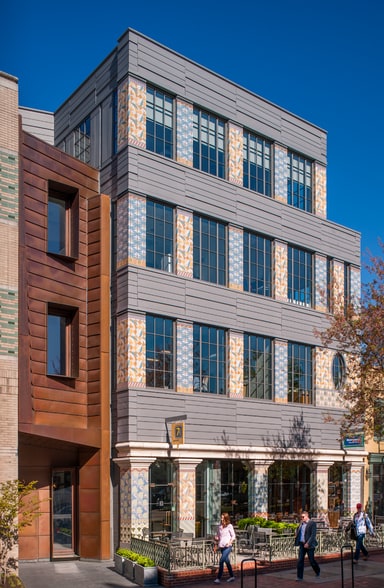 660 Pennsylvania Ave SE, Washington, DC for lease - Building Photo - Image 2 of 14