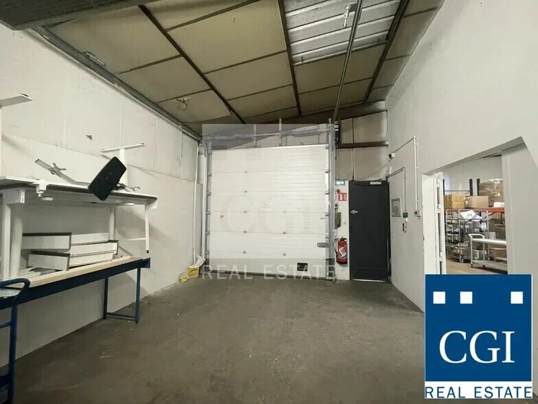 Flex in SAINT-MARTIN-D'HERES for lease - Interior Photo - Image 3 of 5