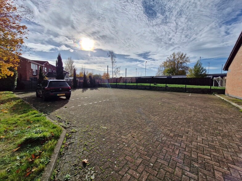 Church St, Doncaster for lease - Building Photo - Image 3 of 6