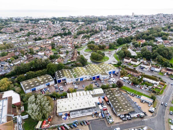 4 Durban Park, Bognor Regis for sale - Primary Photo - Image 1 of 1