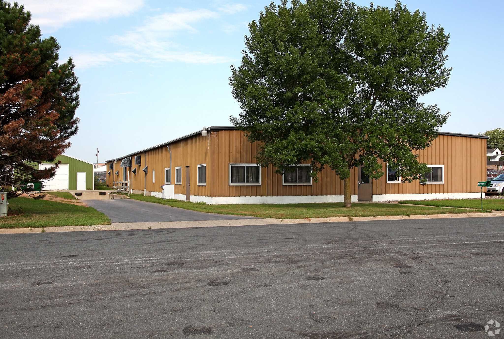 820 Pine St S, Waconia, MN for lease Primary Photo- Image 1 of 3