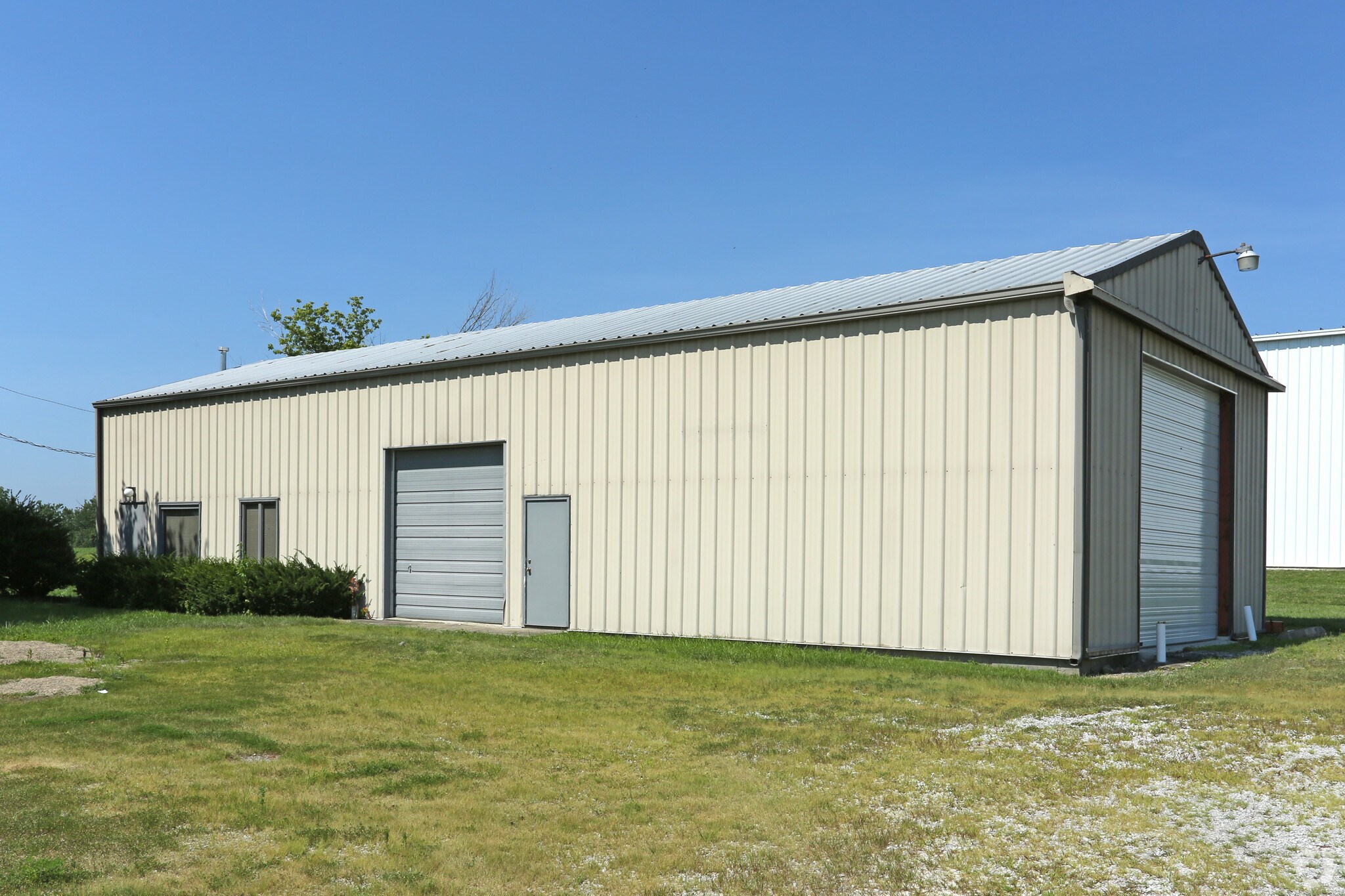 817 Progress Blvd, New Albany, IN for sale Primary Photo- Image 1 of 1