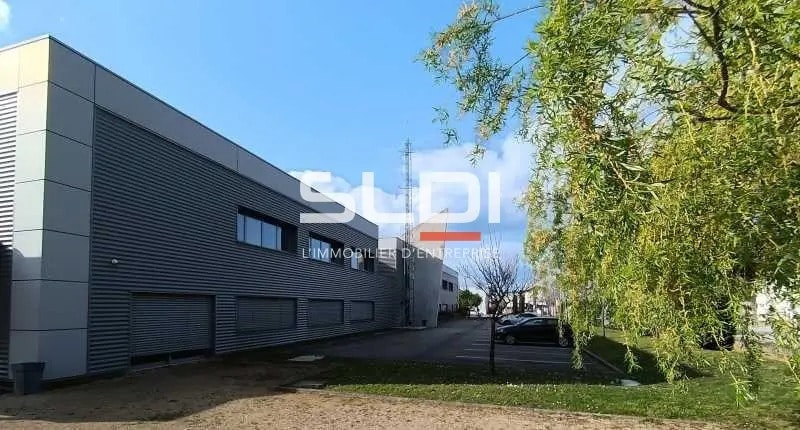Flex in Décines-Charpieu for sale Building Photo- Image 1 of 19