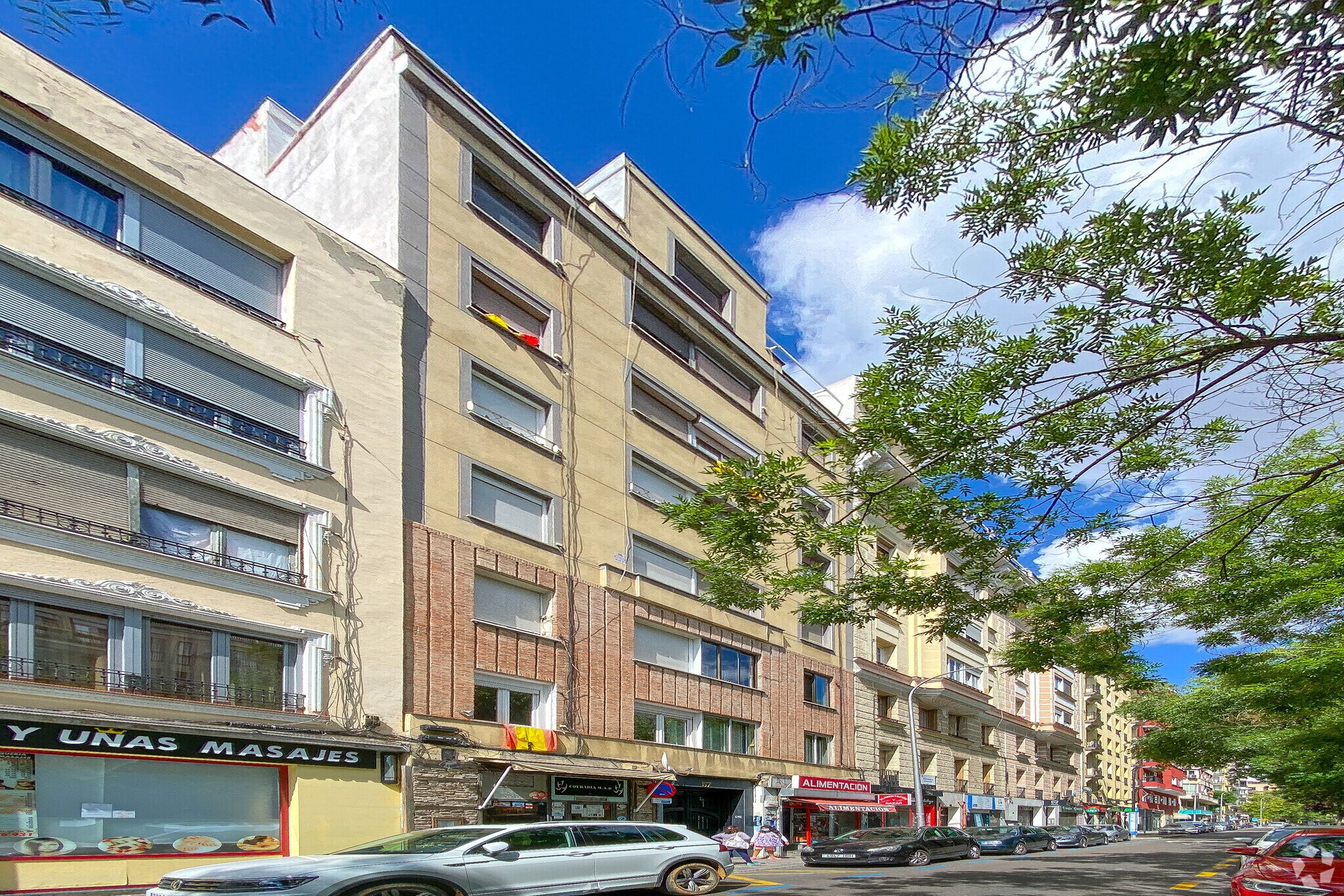 Calle de Juan Bravo, 57, Madrid, Madrid for sale Primary Photo- Image 1 of 1