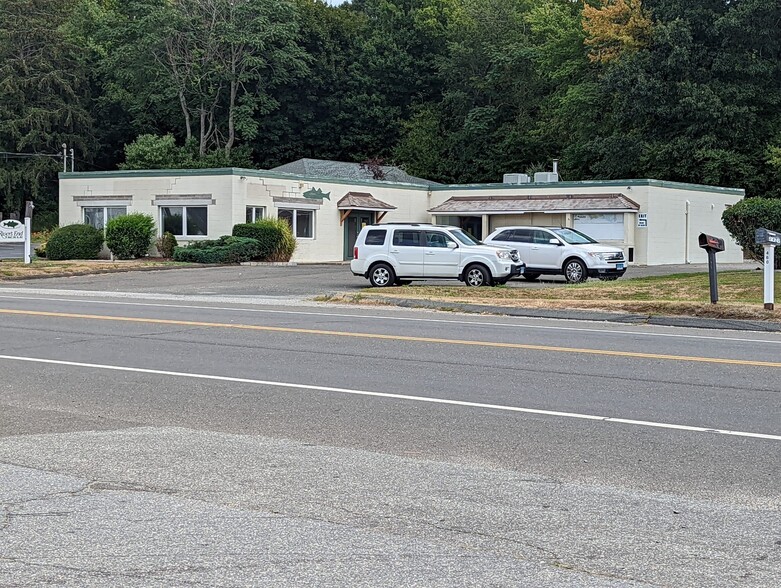 440 Boston Post Rd, Old Saybrook, CT for sale - Building Photo - Image 1 of 1