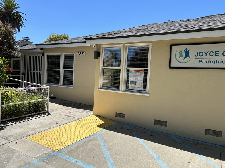 125 N Euclid Ave, Fullerton, CA for lease - Building Photo - Image 1 of 8