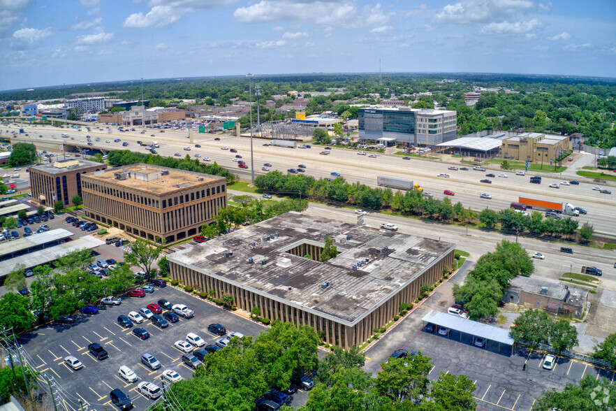 9219 Katy Fwy, Houston, TX for lease - Aerial - Image 3 of 10