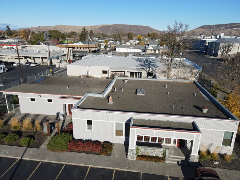 208 N 3rd Ave, Yakima, WA for sale - Building Photo - Image 3 of 28