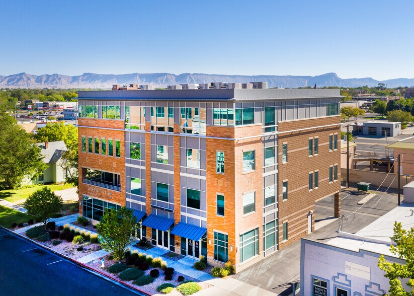 114 N Spruce St, Grand Junction, CO for sale - Building Photo - Image 1 of 1