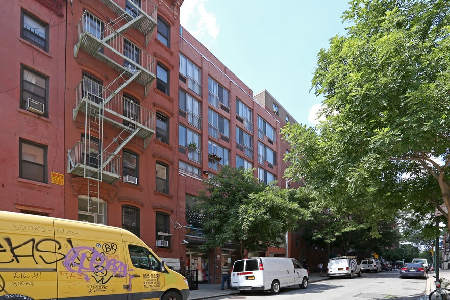 165-167 Eldridge St, New York, NY for lease - Primary Photo - Image 1 of 25