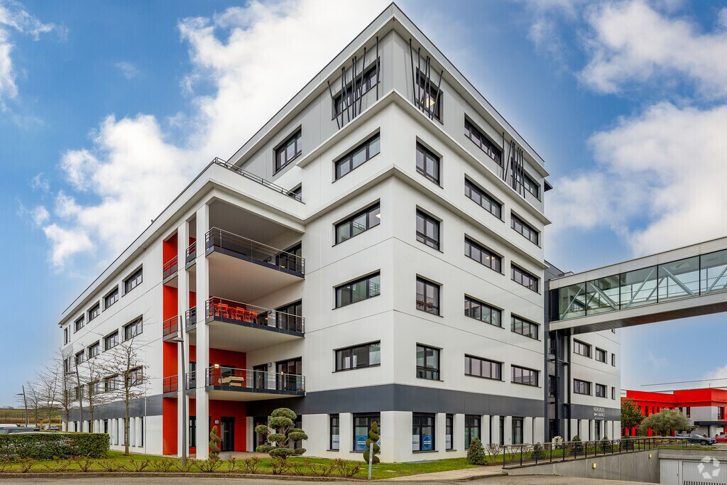 Location Bureaux 172 m² - Photo 1