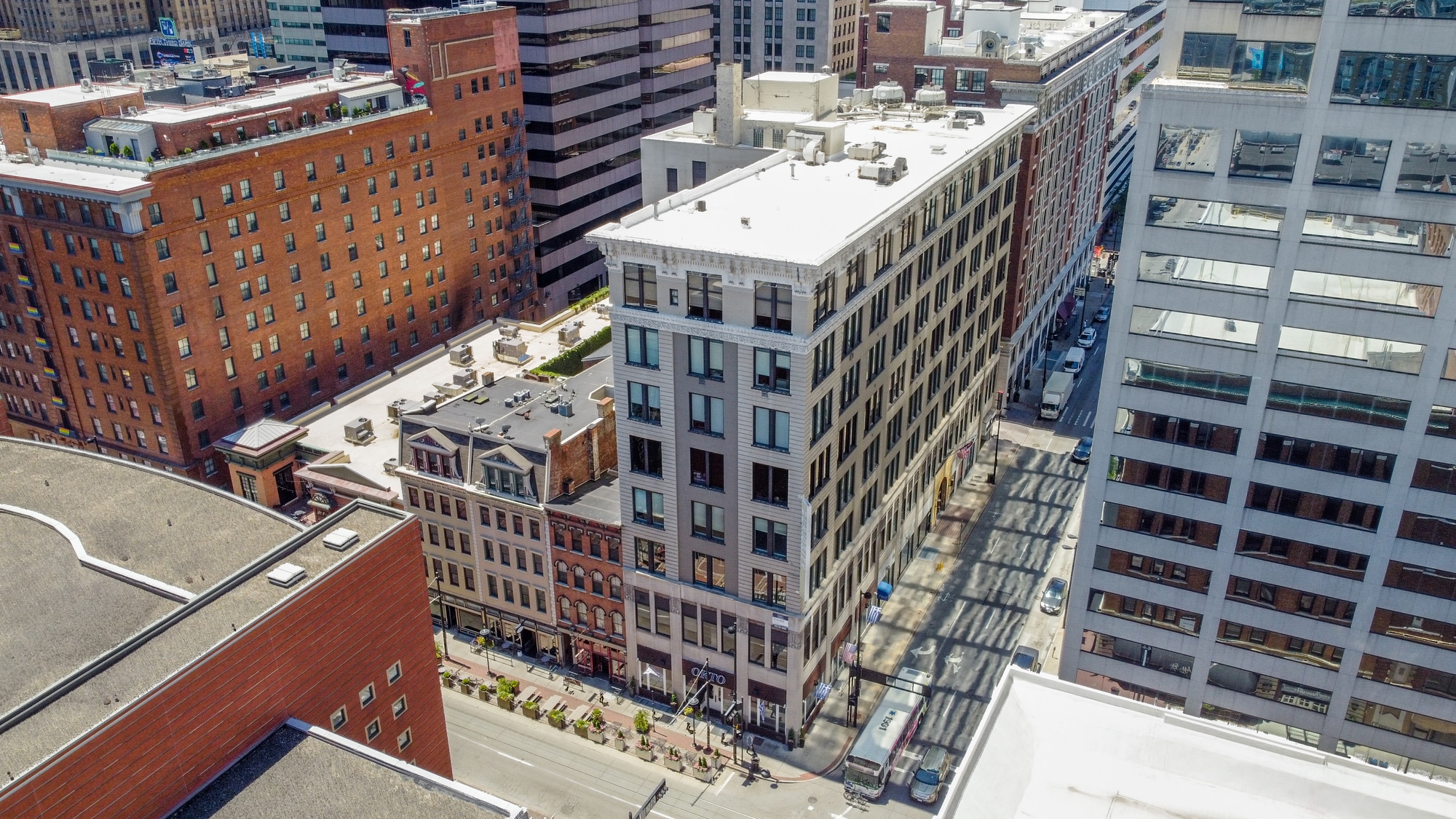 35 E 7th St, Cincinnati, OH for lease Building Photo- Image 1 of 23