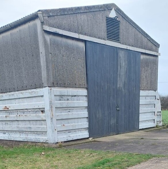 Dalton Ln, Hull for lease - Building Photo - Image 2 of 2