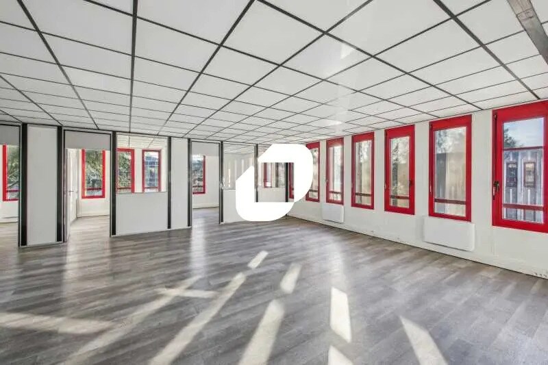 Office in Les Ulis for sale - Building Photo - Image 3 of 10