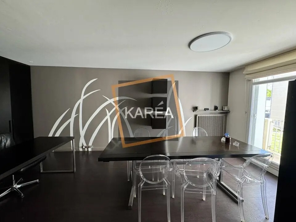 Office in Mareuil-lès-Meaux for sale Interior Photo- Image 1 of 6