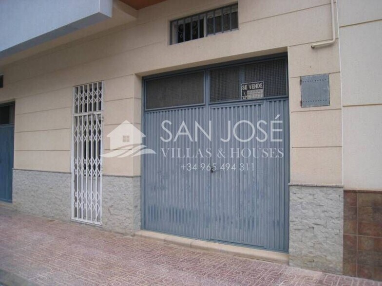 Retail in Caudete for sale - Building Photo - Image 3 of 3