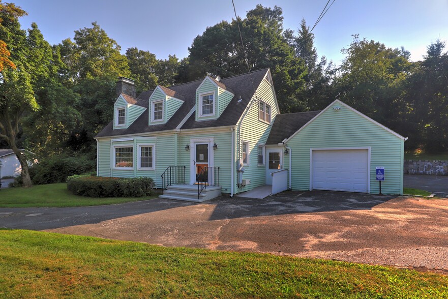 97 Main St, Monroe, CT for sale - Building Photo - Image 1 of 1