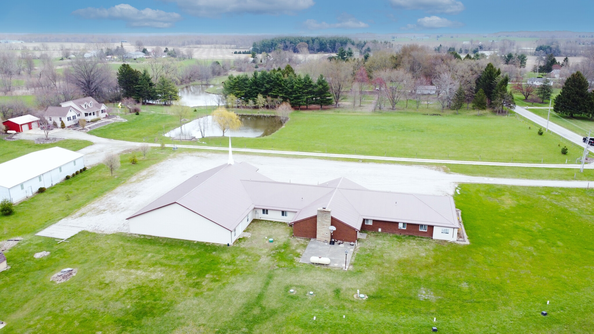 2598 E Smiley Ave, Shelby, OH for sale Primary Photo- Image 1 of 1