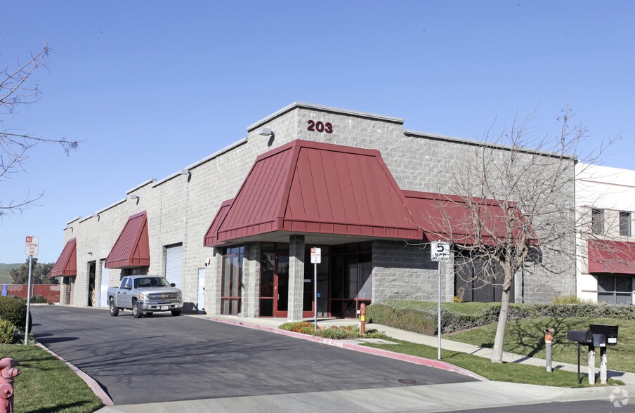 203 Rickenbacker Cir, Livermore, CA for lease - Building Photo - Image 1 of 1