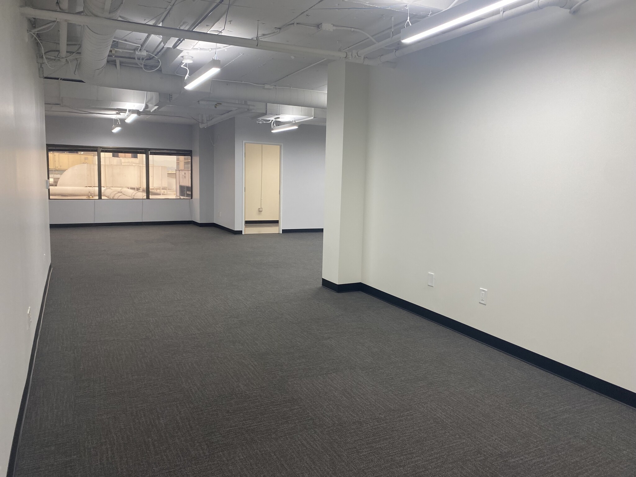 5757 W Century Blvd, Los Angeles, CA for lease Interior Photo- Image 1 of 5