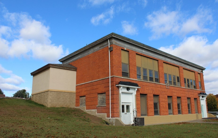 66 East St, Mechanicville, NY for sale - Building Photo - Image 1 of 1