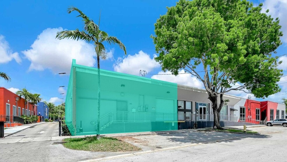 255-275 NE 59th St, Miami, FL for lease - Building Photo - Image 1 of 2